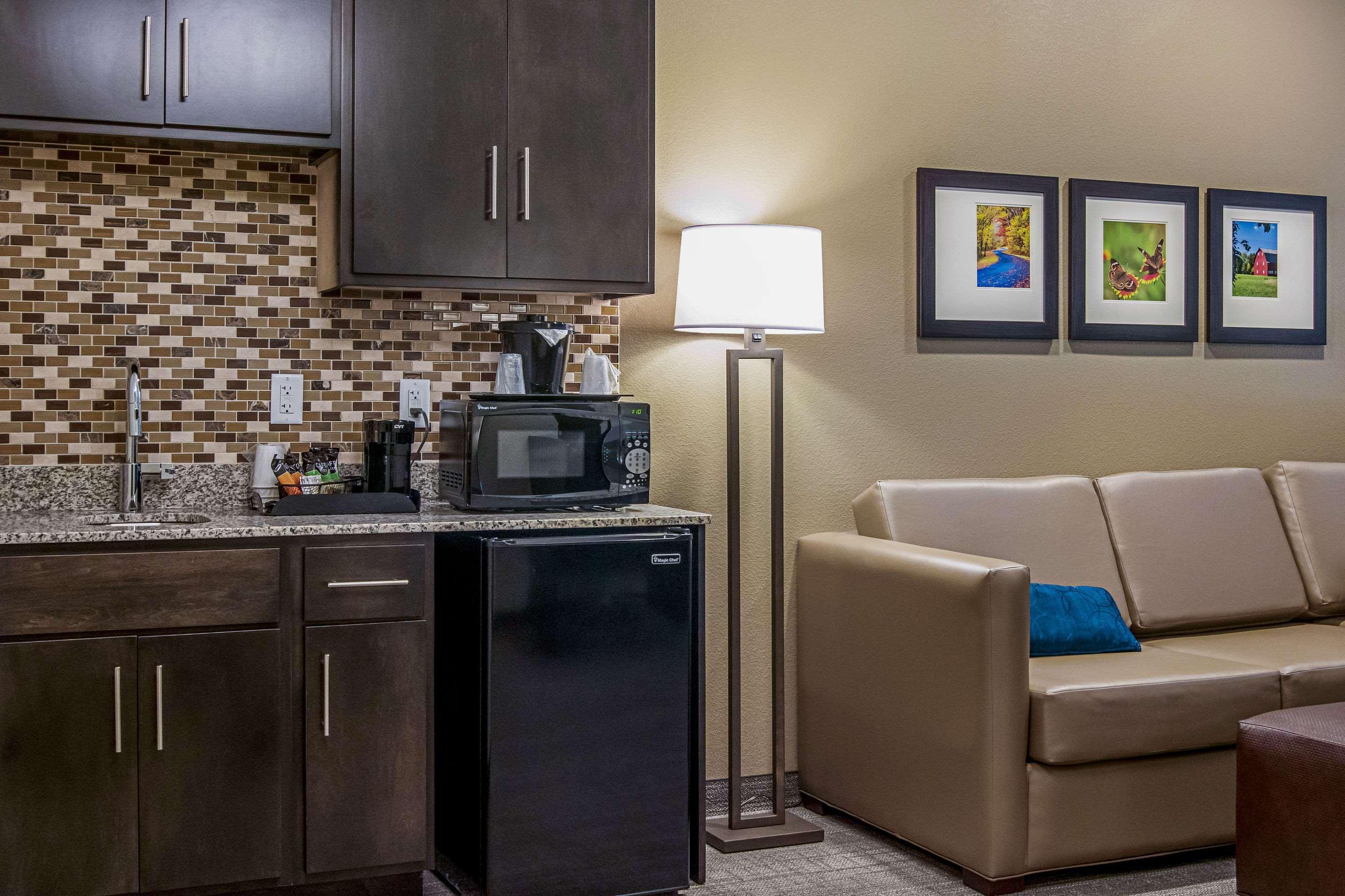 Comfort Suites Wooster Near University Campus Ngoại thất bức ảnh