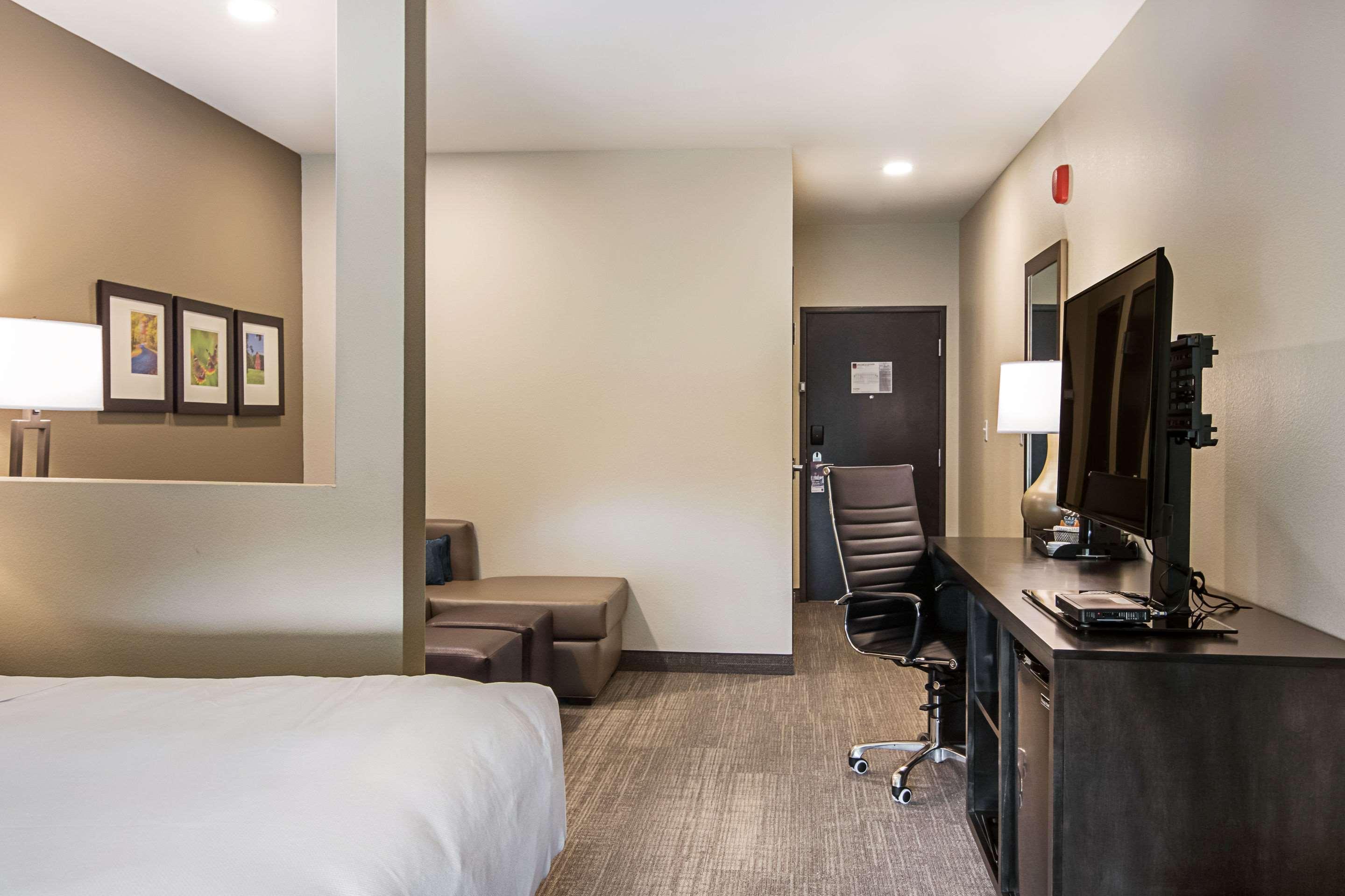 Comfort Suites Wooster Near University Campus Ngoại thất bức ảnh