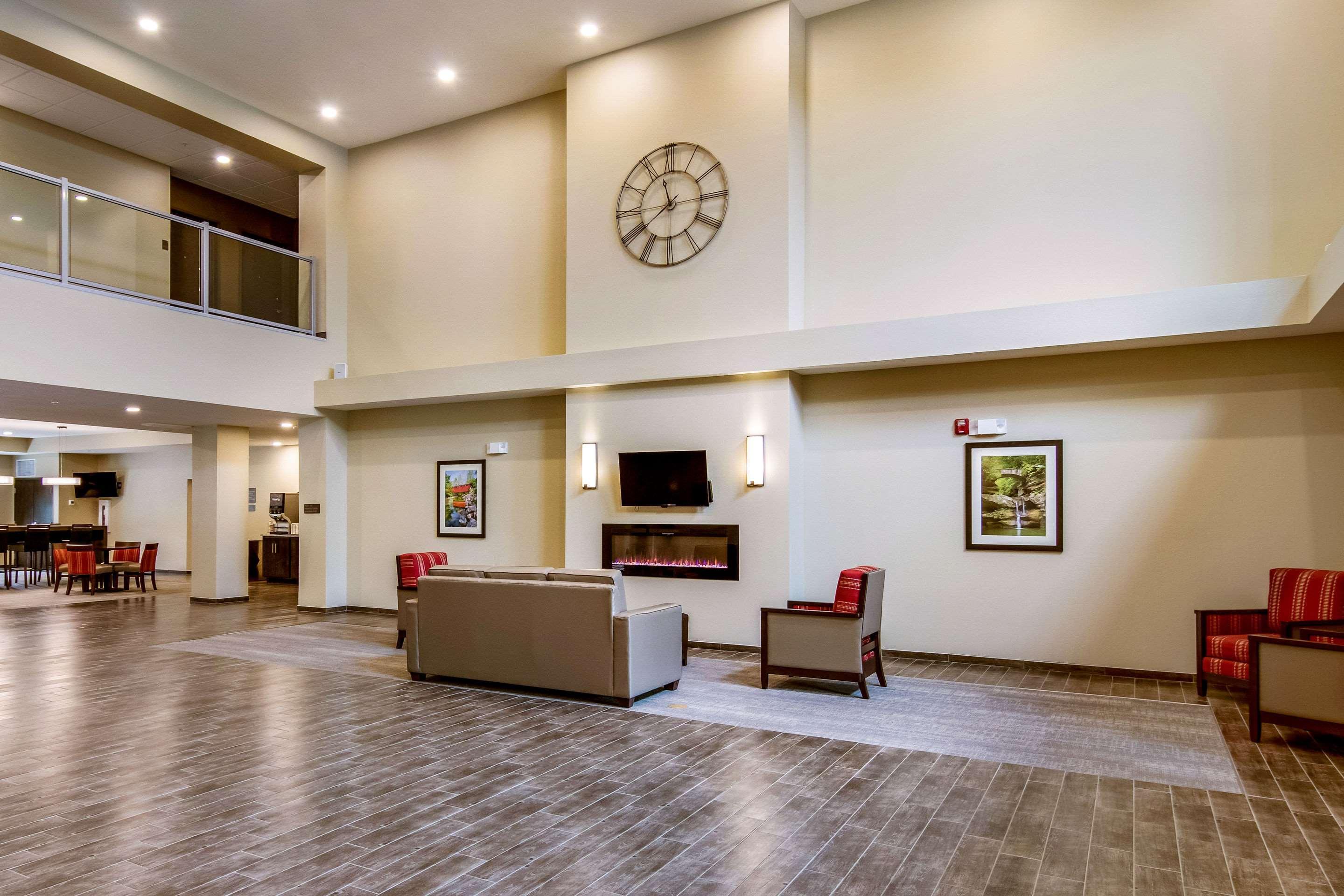 Comfort Suites Wooster Near University Campus Ngoại thất bức ảnh