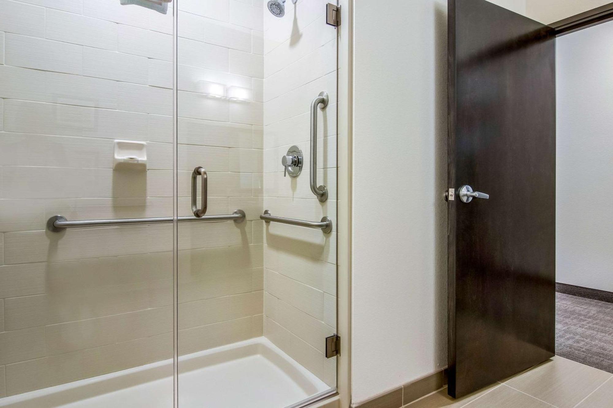 Comfort Suites Wooster Near University Campus Ngoại thất bức ảnh